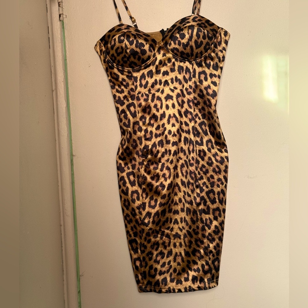 Stretched cheetah print.